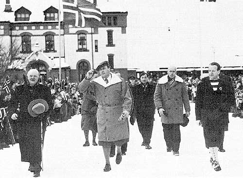 Kronprins Olav ankommer NM 1949