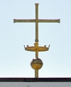 Steinkjer kirke [kors med globus og krone]