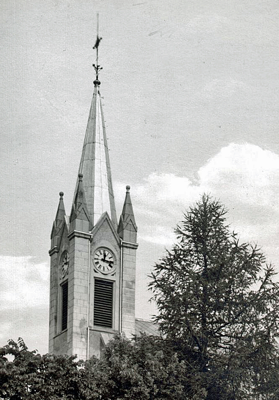 Uret i tårnet på Steinkjers første kirke