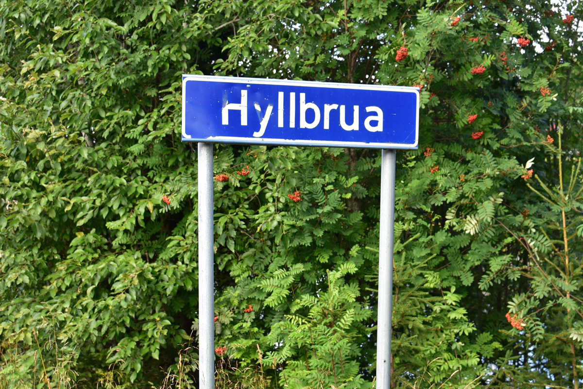 Hyllbrua - skilt
