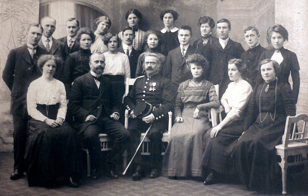 Elever Stenkjær private handelskole i 1912