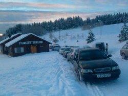 P TUR: I dag var det fullt av biler p Steinkjer skistadion. Ikke s rart  - forholdene var perfekte!