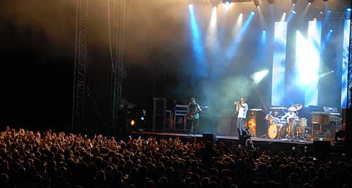 ENESTENDE: Deep Purple samlet 5000 tilhrere p Guldbergaunet under Steinkjerfestivalen  2008.